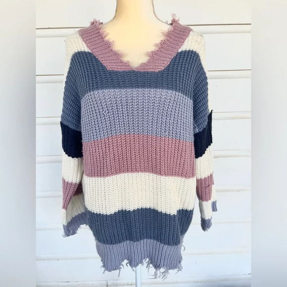 SOLUTION Woman’s Multicolor Soft Acrylic Knitted Fall Sweater Size Small - Picture 1 of 10